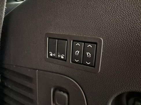 Used 2016 Cadillac Escalade Luxury image 44