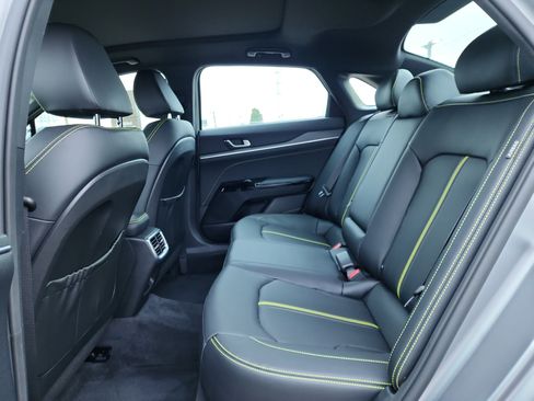 Used 2025 Kia K5 GT image 8