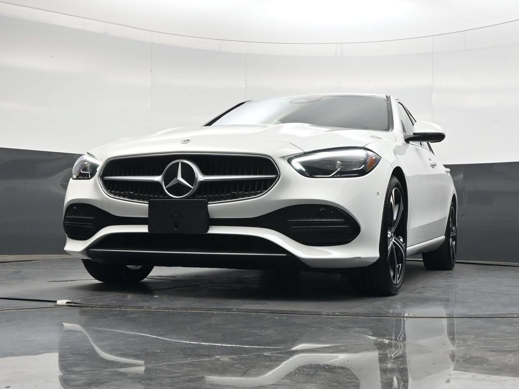 Used 2025 Mercedes-Benz C 300 Sedan image 47