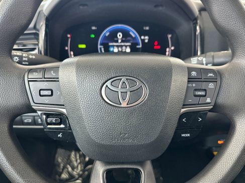 Certified 2025 Toyota Camry LE FWD image 23
