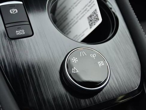 New 2026 Nissan Rogue Platinum image 22