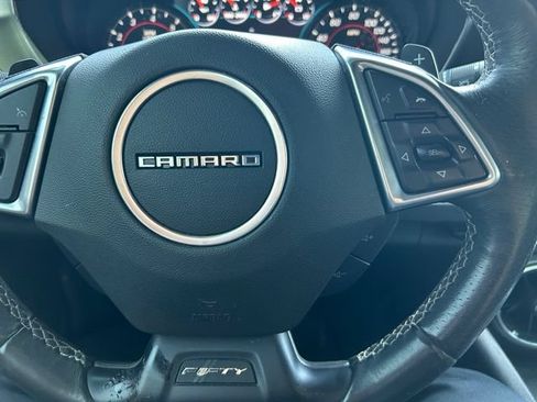 Used 2017 Chevrolet Camaro SS RWD image 11
