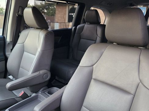 Used 2014 Honda Odyssey EX-L image 14