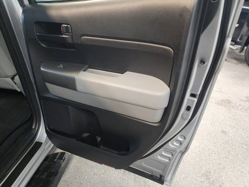 Used 2012 Toyota Tundra 4x4 Double Cab image 18