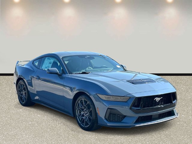 New 2026 Ford Mustang GT Premium w/ GT Performance Package RWD image 3
