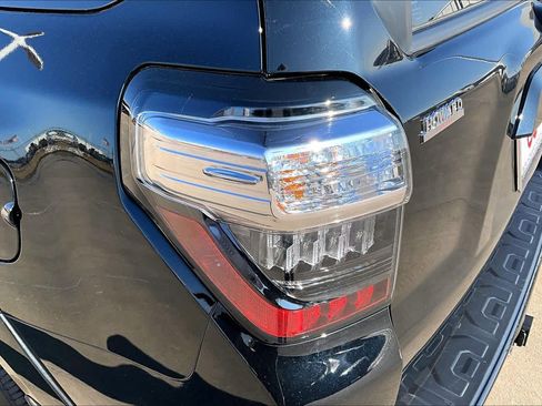 Used 2024 Toyota 4Runner SR5 Premium image 27