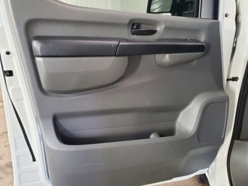 Used 2015 Nissan NV 2500 SV w/ Side & Curtain Airbag Package RWD image 11