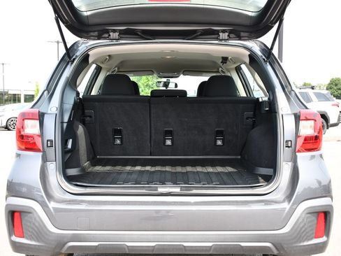 Used 2018 Subaru Outback 2.5i AWD/4WD image 24