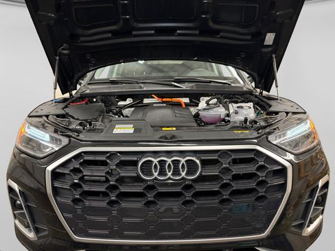 Used 2025 Audi Q5 e Premium Plus w/ Premium Plus Package AWD/4WD image 26