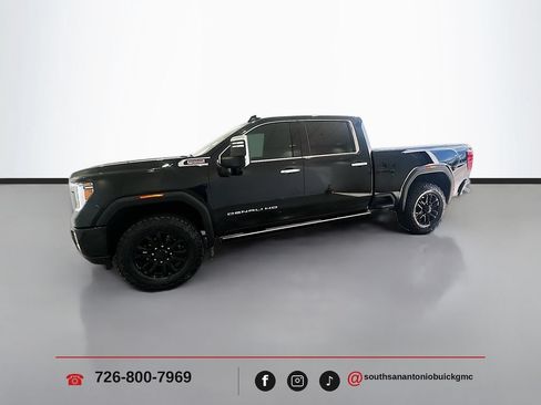Used 2021 GMC Sierra 2500 Denali w/ Denali Black Diamond Edition AWD/4WD image 4