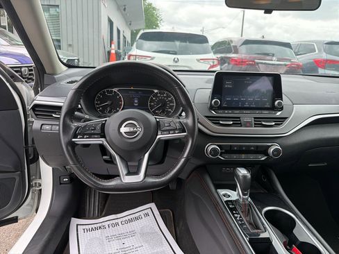 Used 2023 Nissan Altima 2.5 SR FWD image 22