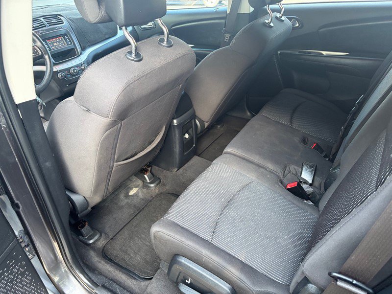 Used 2018 Dodge Journey SE FWD image 21