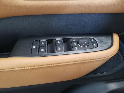 New 2025 Nissan Armada SL w/ Captain's Chari Seat Package image 21