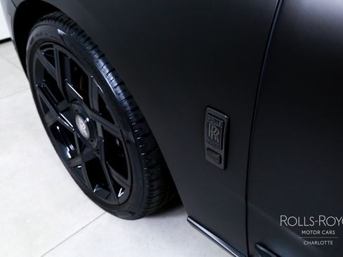 Used 2025 Rolls-Royce Cullinan Black Badge image 42