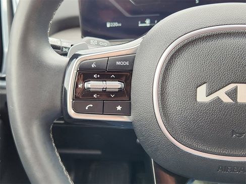 Used 2024 Kia Sorento SX Prestige image 21