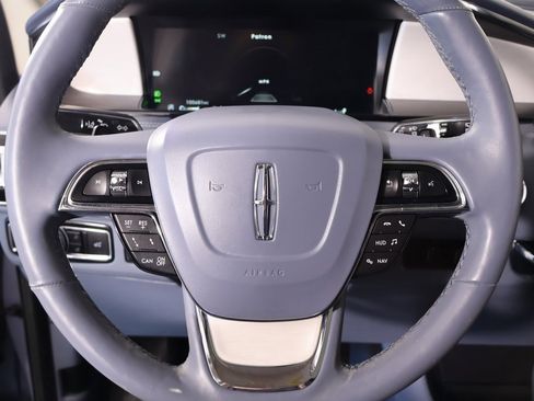 Used 2019 Lincoln Navigator L Black Label w/ Cargo Package image 3