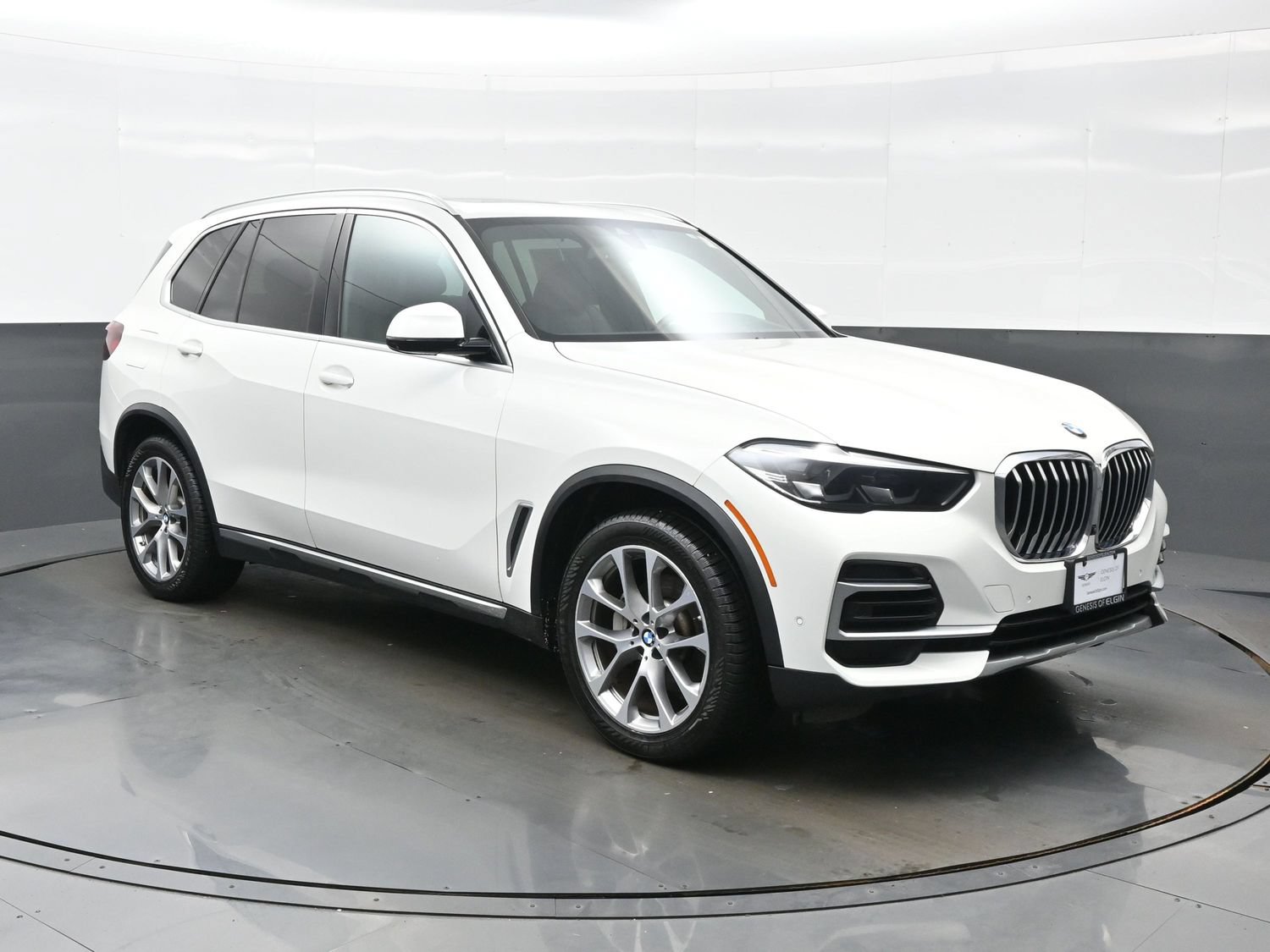 Used 2023 BMW X5 xDrive40i AWD/4WD image 8