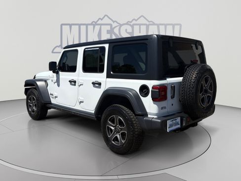 Used 2018 Jeep Wrangler Unlimited Sport S AWD/4WD image 3