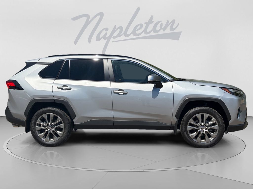 Used 2025 Toyota RAV4 XLE Premium w/ Weather Package AWD/4WD image 7
