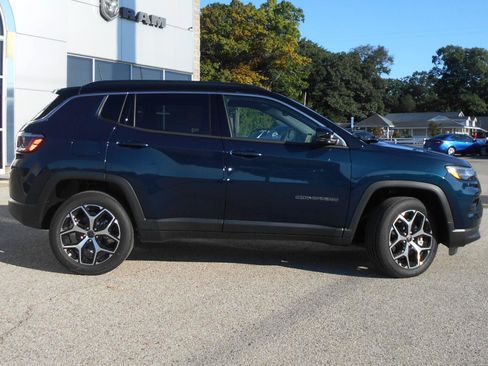 New 2026 Jeep Compass Limited AWD/4WD image 22