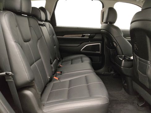 Used 2021 Kia Telluride EX image 19