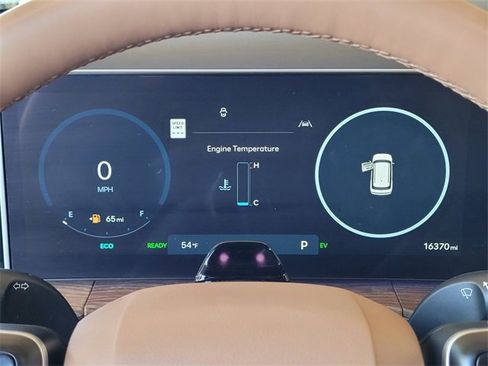 Used 2025 Hyundai Santa Fe Limited image 27