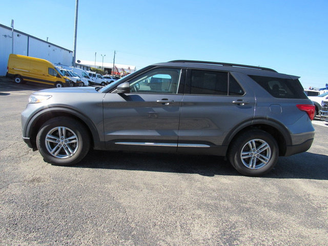 Used 2022 Ford Explorer XLT AWD/4WD image 6