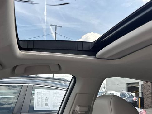 Used 2024 Honda Accord Touring image 13