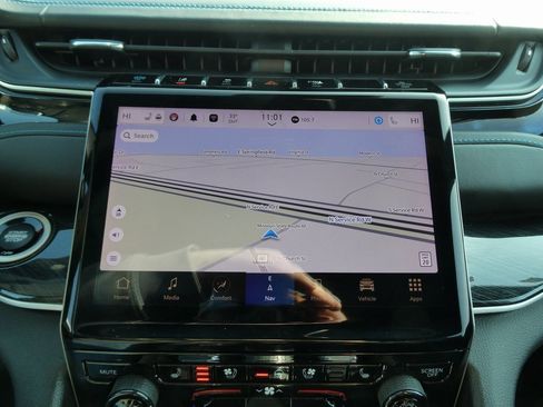 Used 2022 Jeep Grand Cherokee Trailhawk w/ Advanced Protech Group II image 34