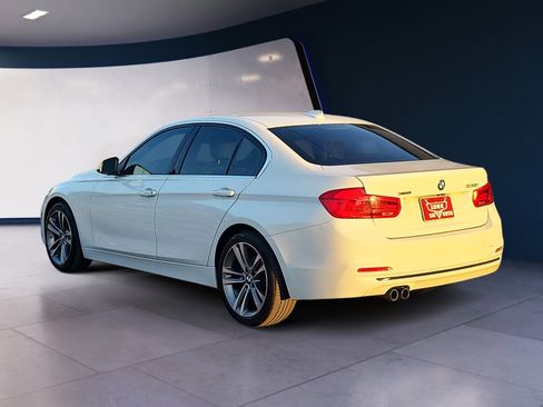 Used 2018 BMW 330i xDrive Sedan image 3