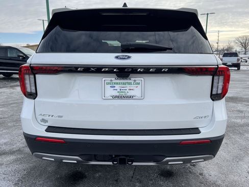 New 2026 Ford Explorer Active w/ Active Comfort Package image 5