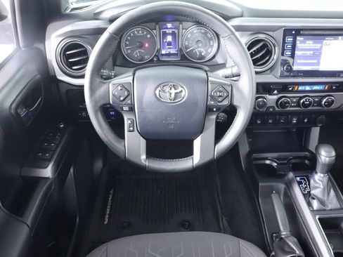 Used 2016 Toyota Tacoma TRD Sport w/ Premium & Technology Package image 32