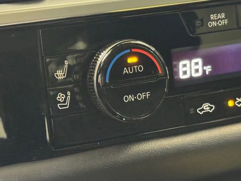 Used 2023 Nissan Pathfinder Platinum w/ Cargo Package image 41