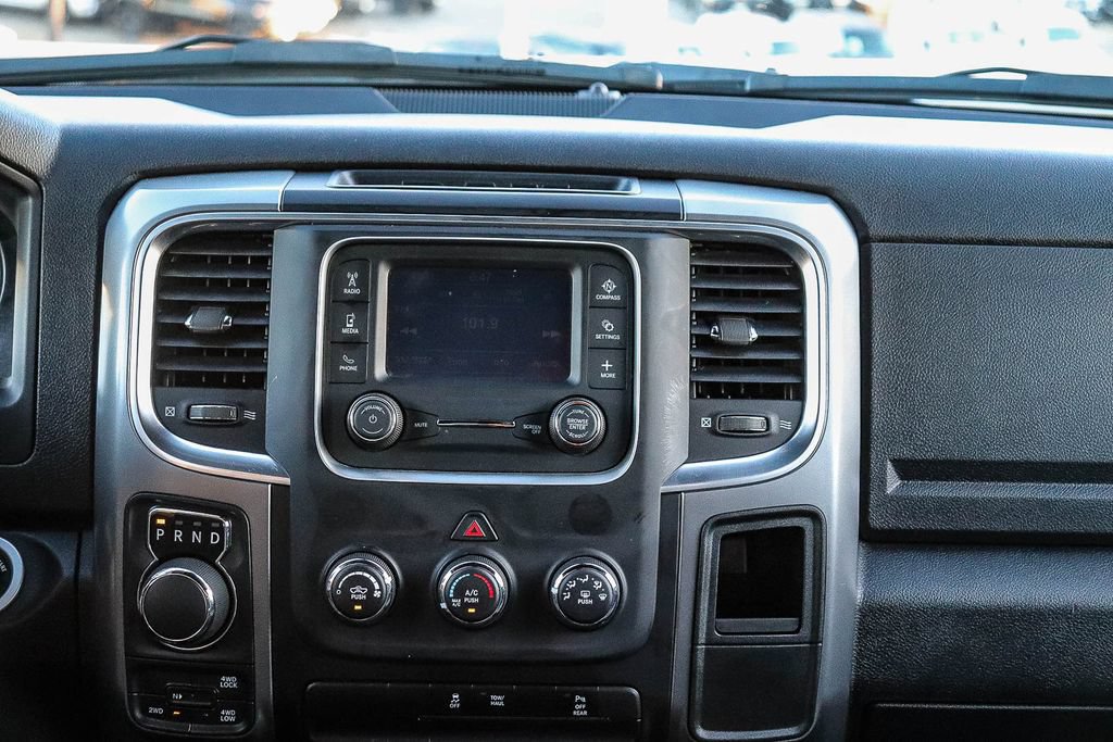 Used 2024 RAM 1500 Warlock AWD/4WD image 16