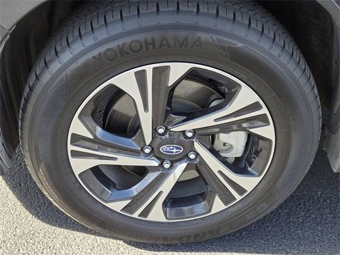 Used 2024 Subaru Crosstrek 2.0i Premium image 8