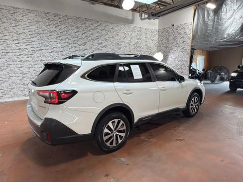 Used 2021 Subaru Outback Premium AWD/4WD image 7