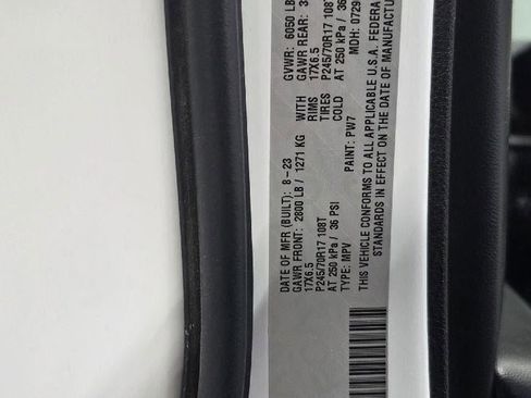 Used 2023 Jeep Grand Cherokee Laredo image 26