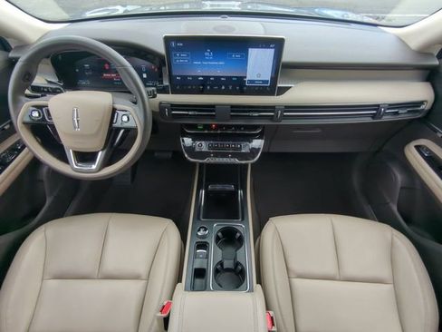 Used 2023 Lincoln Corsair FWD image 18