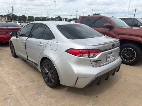 Used 2026 Toyota Corolla SE FWD image 6