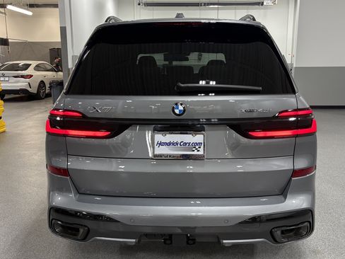 Certified 2026 BMW X7 xDrive40i w/ M Sport Package AWD/4WD image 9