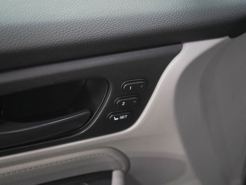 Used 2018 Honda Odyssey EX-L image 22