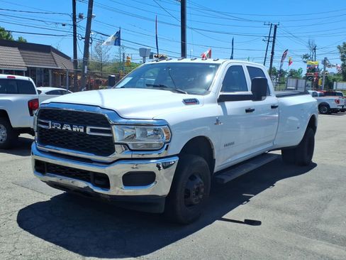 Used 2021 RAM 3500 Tradesman w/ Chrome Appearance Group AWD/4WD image 3