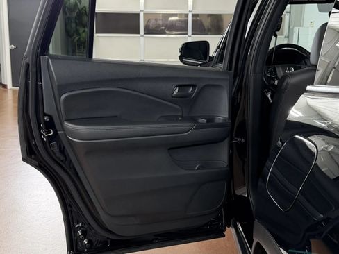 Used 2024 Honda Passport EX-L image 31