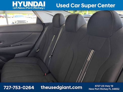 Used 2023 Hyundai Elantra SEL w/ Convenience Package FWD image 13