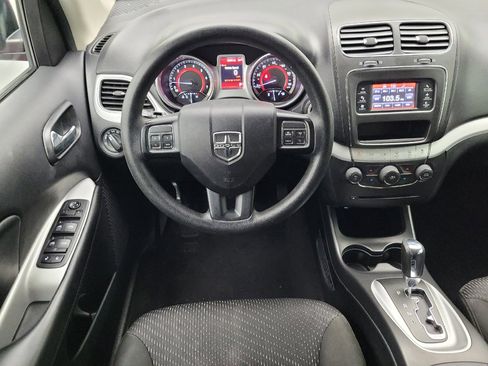 Used 2020 Dodge Journey SE w/ Blacktop Package FWD image 22