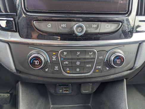 Used 2020 Chevrolet Traverse LT w/ LT Premium Package image 71