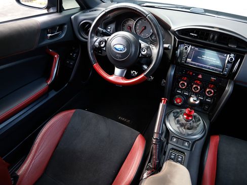 Used 2018 Subaru BRZ tS image 23