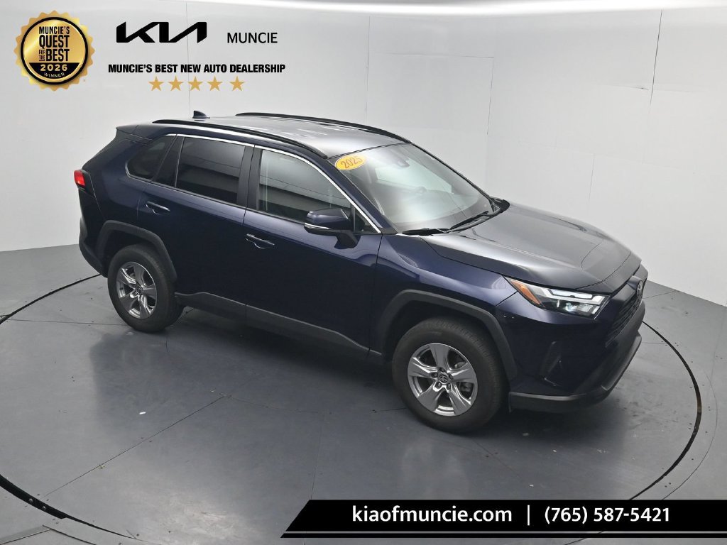 Used 2025 Toyota RAV4 XLE AWD/4WD image 44