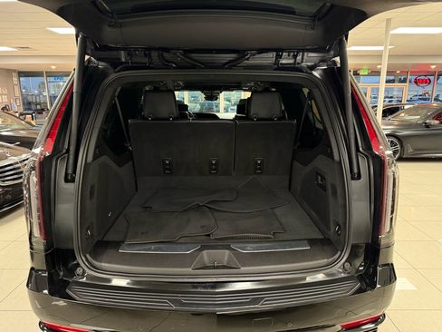 Used 2021 Cadillac Escalade ESV Sport Platinum image 37