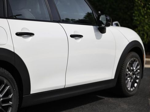 New 2026 MINI Cooper 4-Door Hardtop FWD image 8